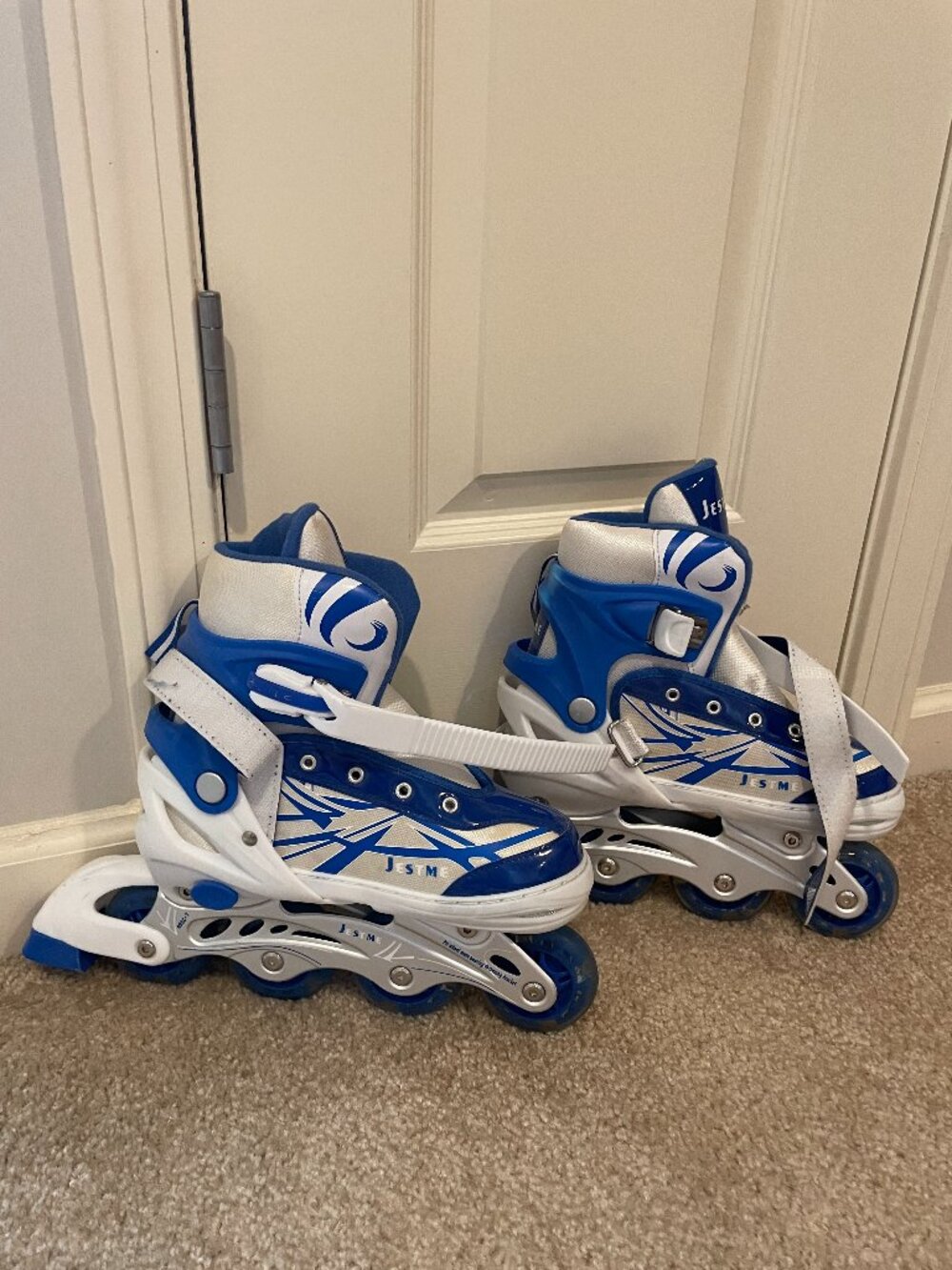 JESTME  roller Skate Boys 35 -38  Second hands excellent condition